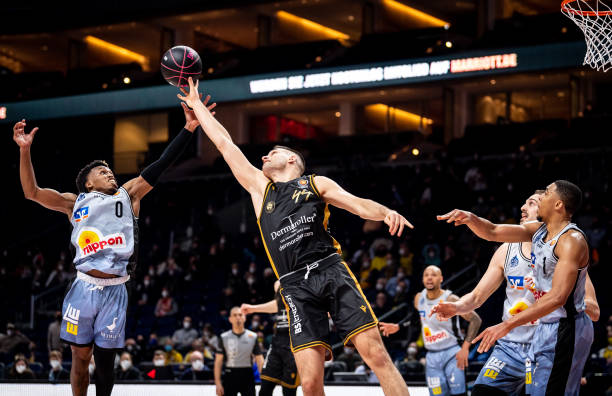 综合实力的 综合实力的