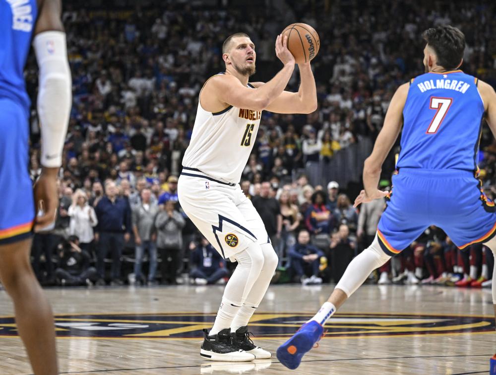 卢曾在骑士 卢曾在骑士