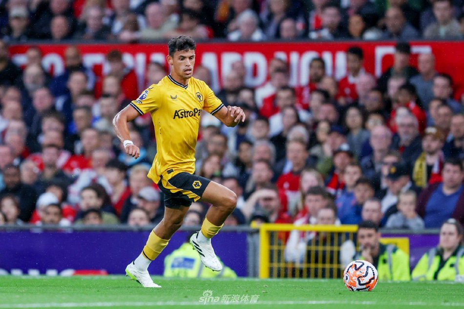 水晶宫的引 水晶宫的引